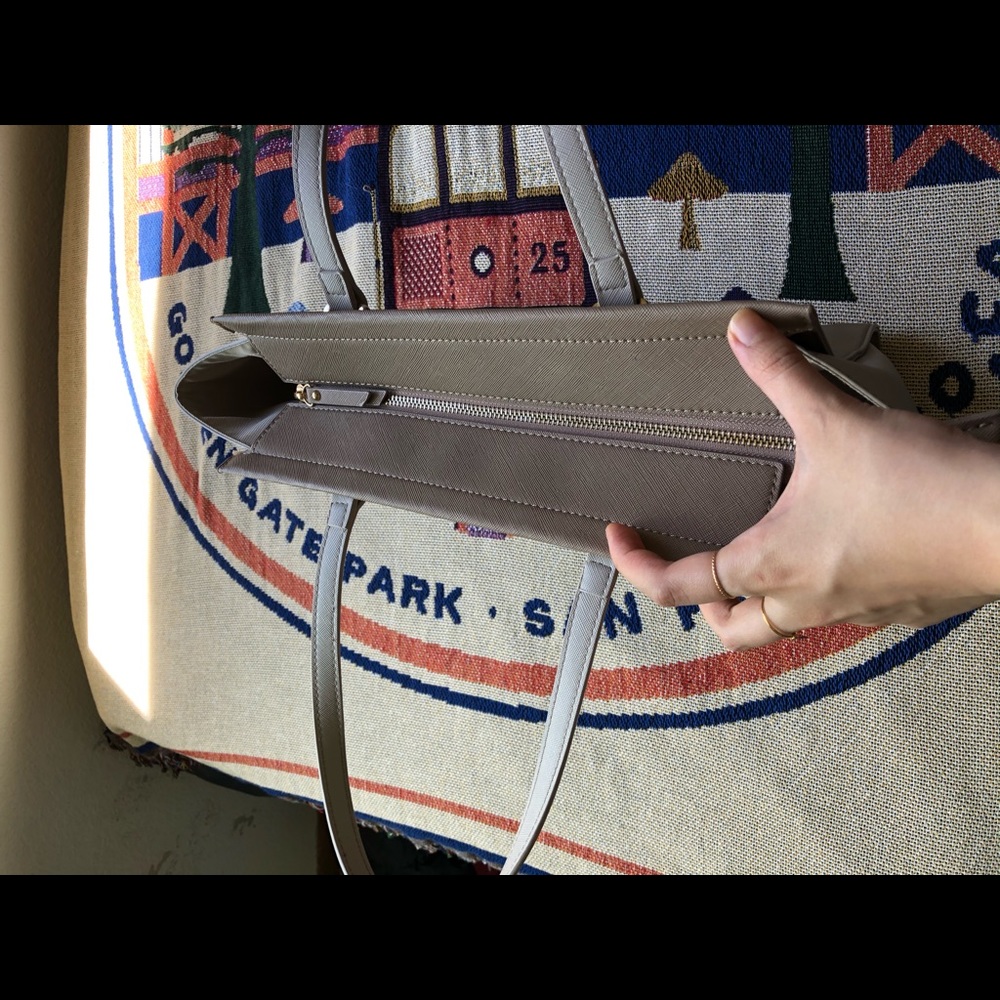 Beige Handbag - Picture 7 of 7